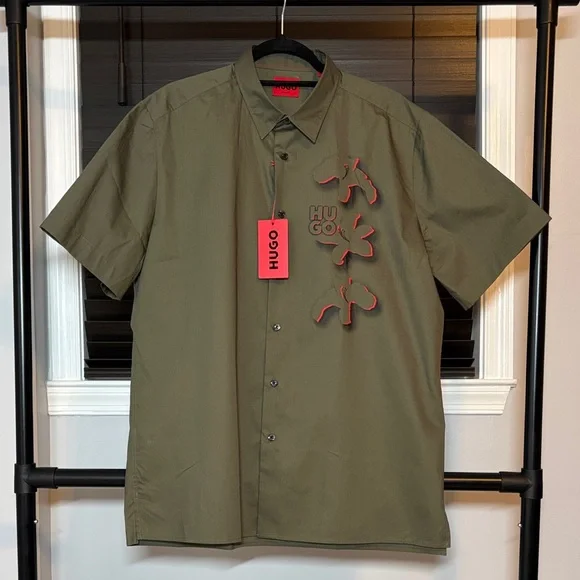 HUGO Men's Khaki Short Sleeve Shirt - Picture 1 of 5